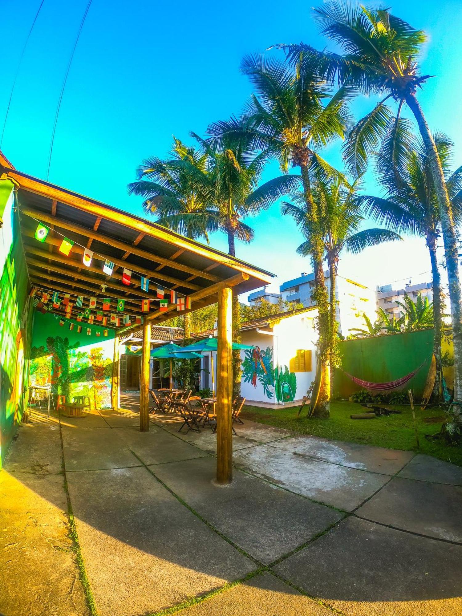 Armo Pub Hostel Ubatuba